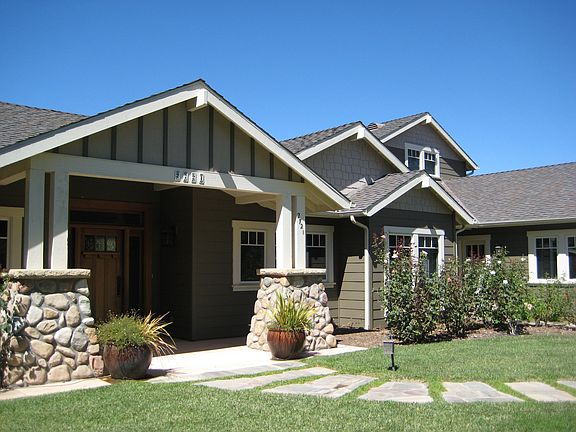 2nd image of 2721 Santa Barbara Ave