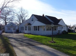 135 Oxford Cir, Norristown, PA