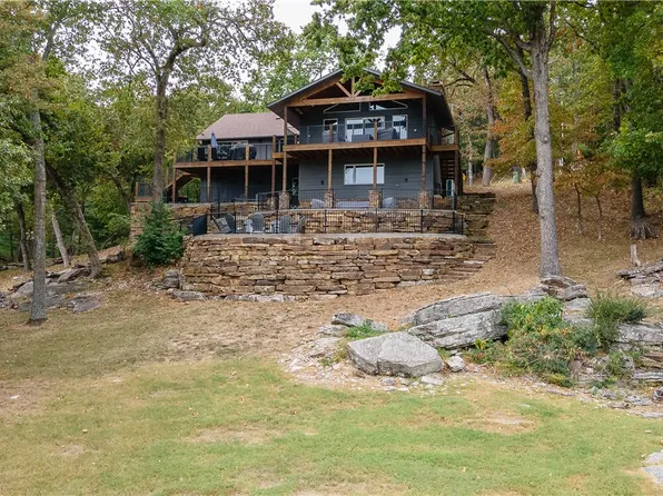 20 Bracebridge Rd, Rogers, AR 72756