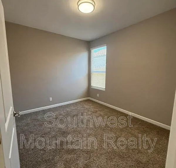 2226 E Comiskey Dr — Photo 10