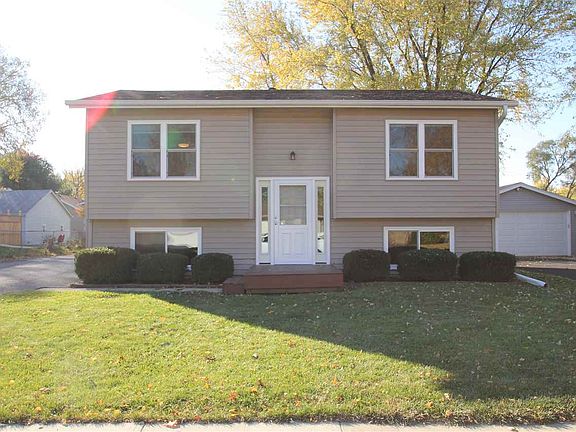 2nd image of 4607 Pine Al Dr