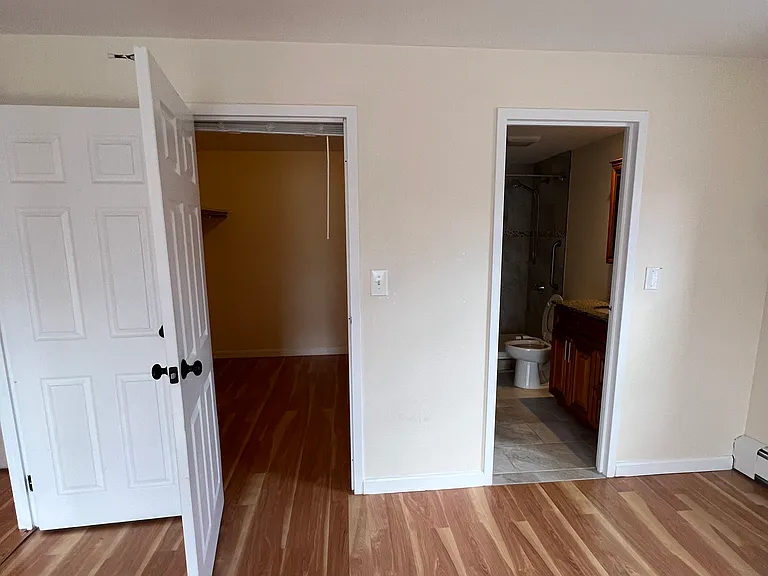 Highland Ave — Photo 10