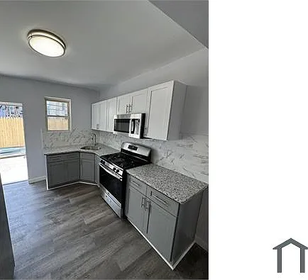 3 bed, 1012 sqft, $2,000 — Photo 4