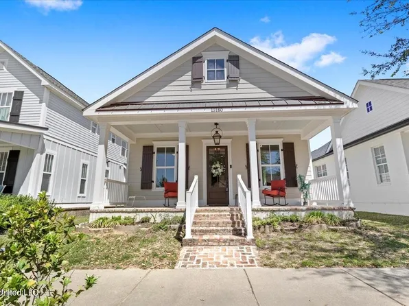 13180 Charlotte St, Biloxi, MS 39532