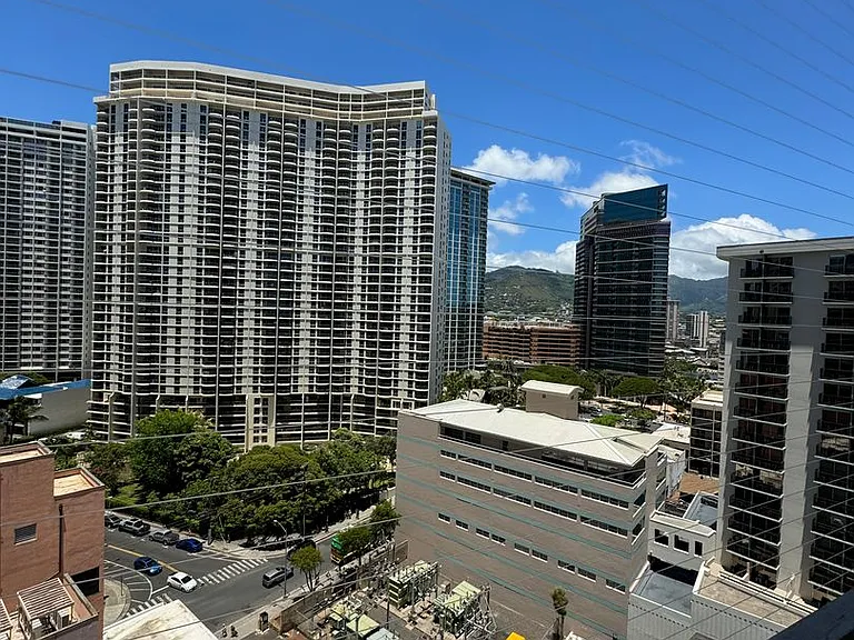 1920 Ala Moana Blvd #1410 — Photo 17