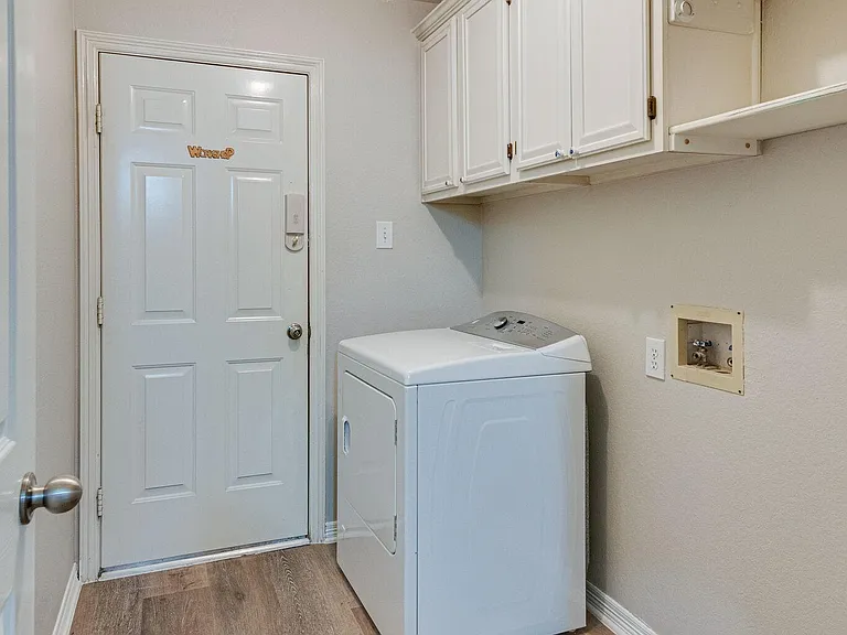 145 Hearthwood Dr — Photo 20