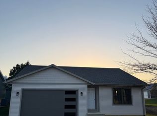804 Janet Dr, Dunkerton, IA 50626