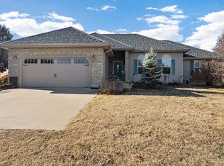 208 Drop Tine Dr, Strafford, MO 65757