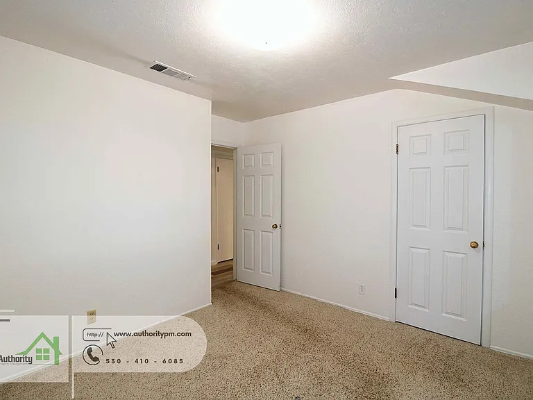 2202 Canal Dr — Photo 13