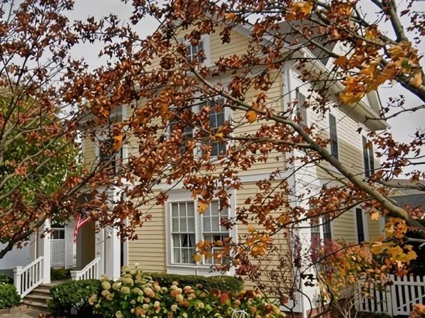 405 Constitution St, Canton, MI 48188