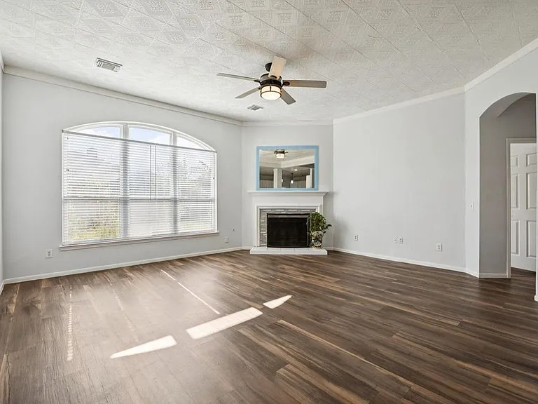 12310 Robin Meadow Cir — Photo 8