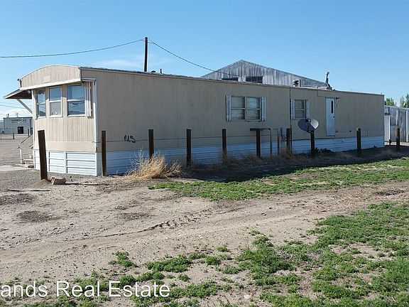 4th image of 909 Edwards Ave