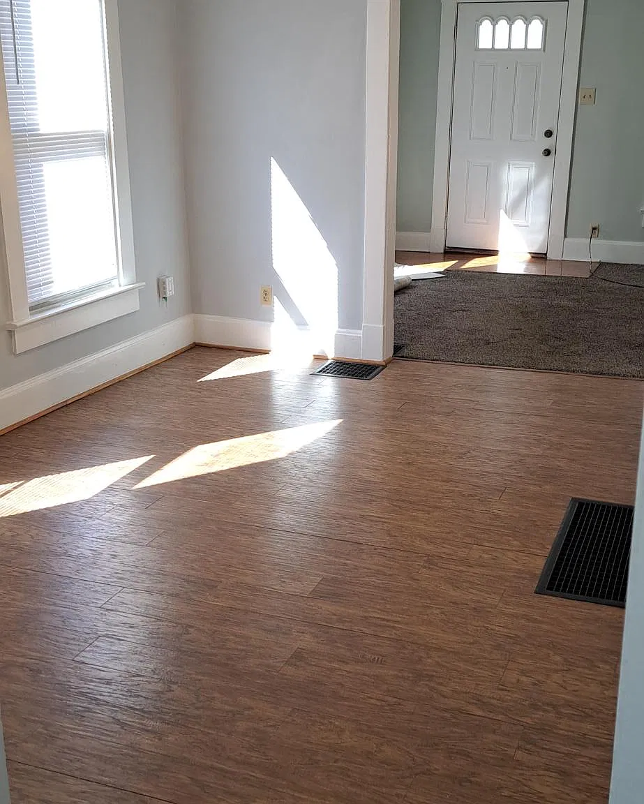 2 bed, 1300 sqft, $1,300 — Photo 4