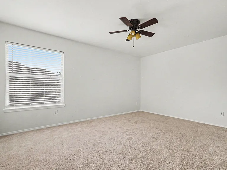 1578 Mahogany Dr — Photo 32