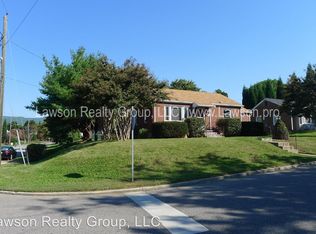 827 Marston St, Salem, VA 24153