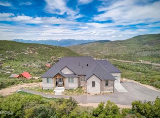 1476 S Cedar Bark Ln, Heber, UT 84032