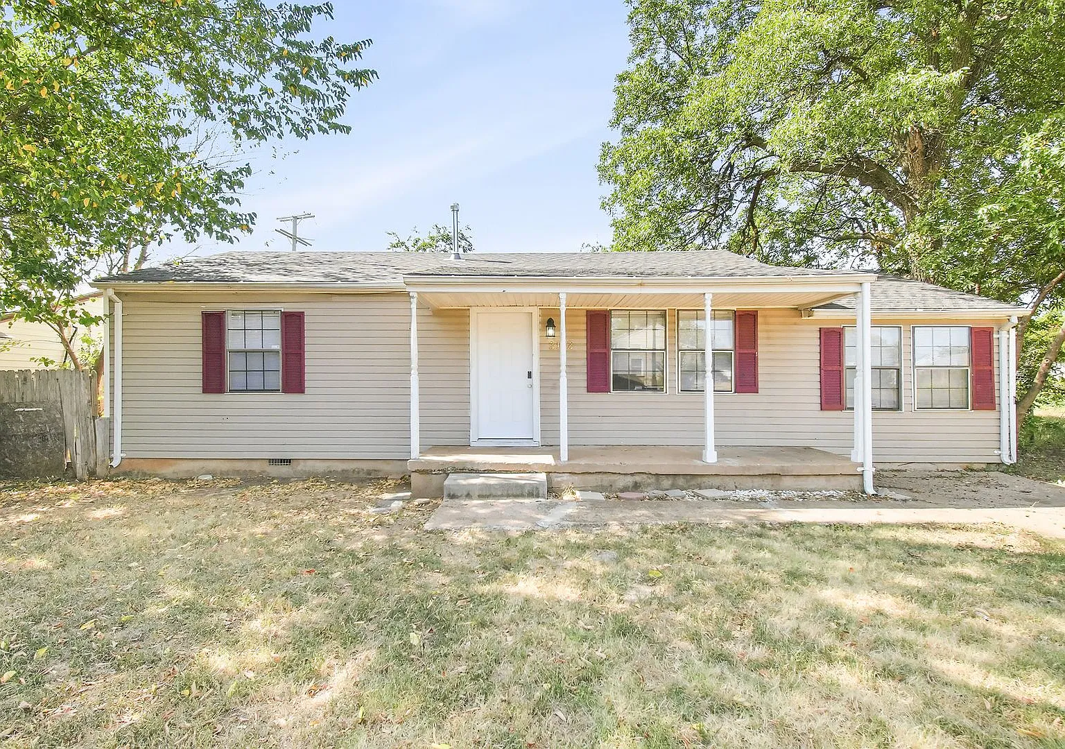 1st month rent Free | Move-In Ready 3 Bedroom Home | Brand-New Updates Throughout — Photo 1