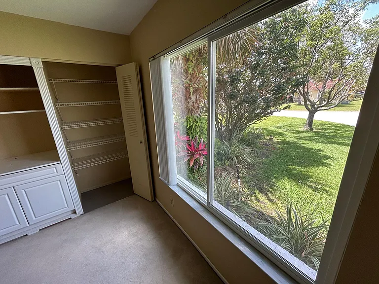 10816 Waterford Ct — Photo 22