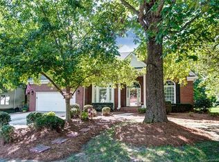 4800 Crownvista Dr, Charlotte, NC 28269
