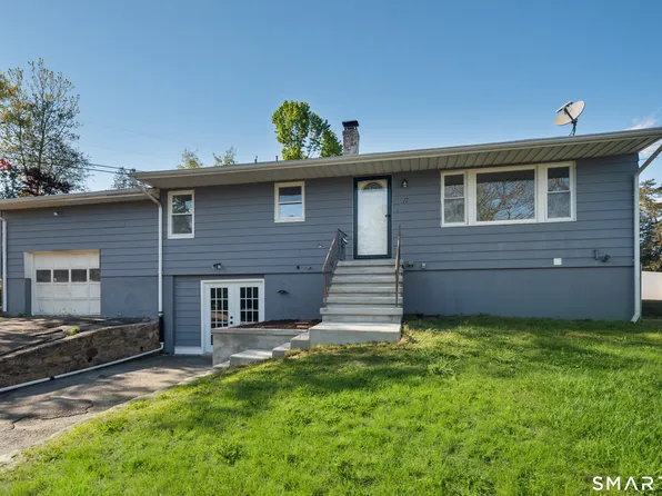 17 Morningstar Drive, Seymour, CT 06483
