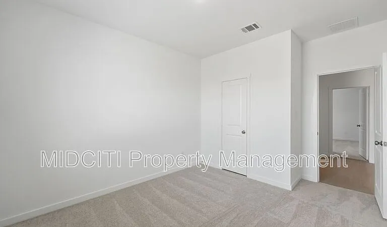 1304 Apron Trl — Photo 34