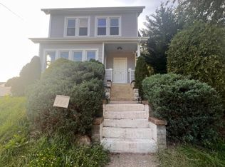 186 Old Rd, Sewaren, NJ 07077