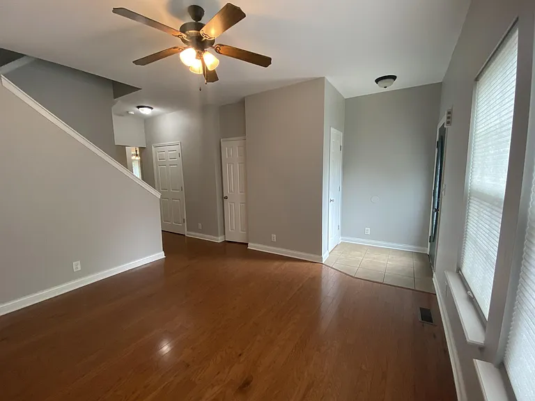 355 Vineland Place Dr — Photo 3