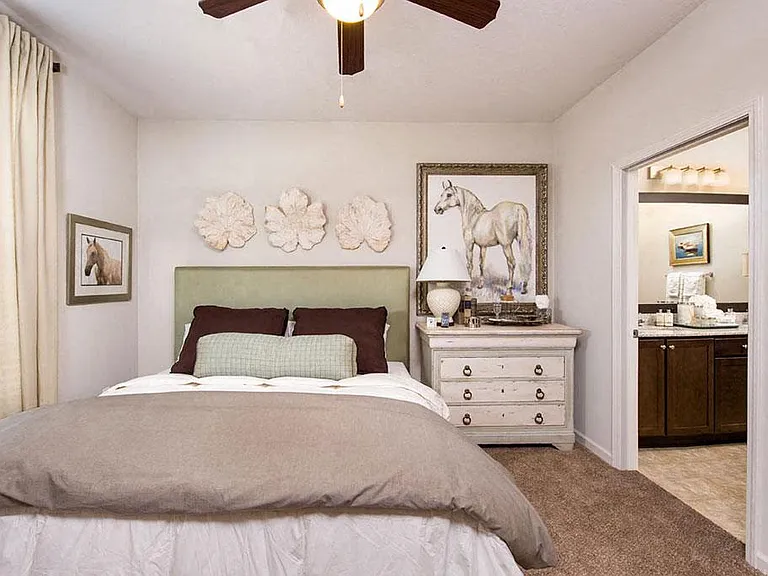 Model Bedroom