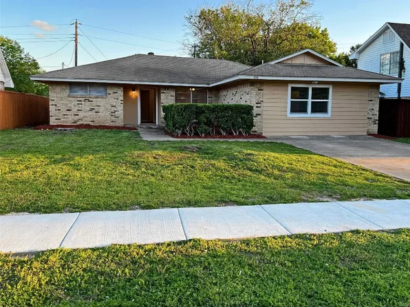 306 Merribrook Trl, Duncanville, TX 75116