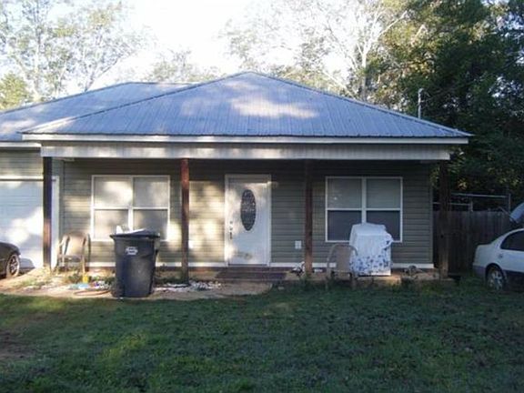 2nd image of 213 1st Ave