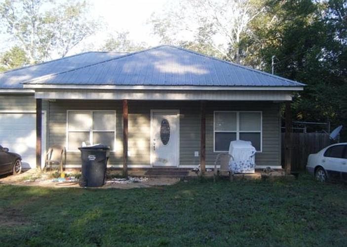1st image of 213 1st Ave