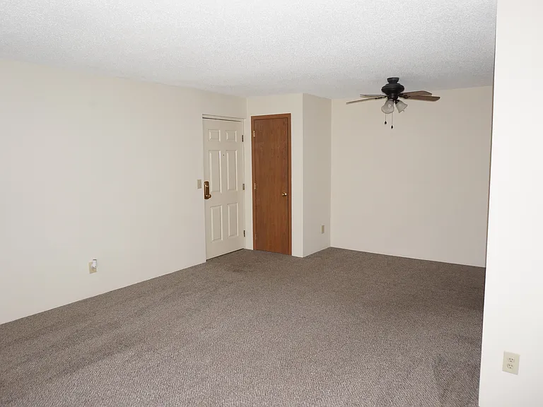 Lees Crossing Apartments — Photo 62