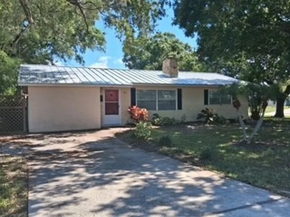 401 Easy St, Sebastian, FL 32958