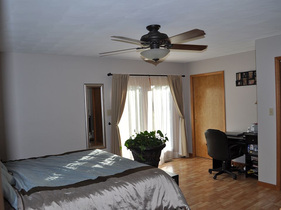 516 W North St, Palmyra, IL 62674 Zillow