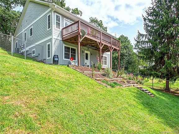 2nd image of 153 Oak Park Dr