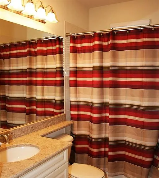 3296 Pacific Dr — Photo 20