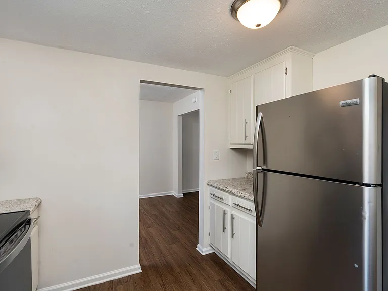 921 Dogwood Cir — Photo 10