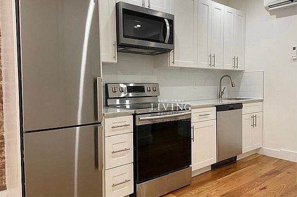 1st image of 298 Rogers Ave #3