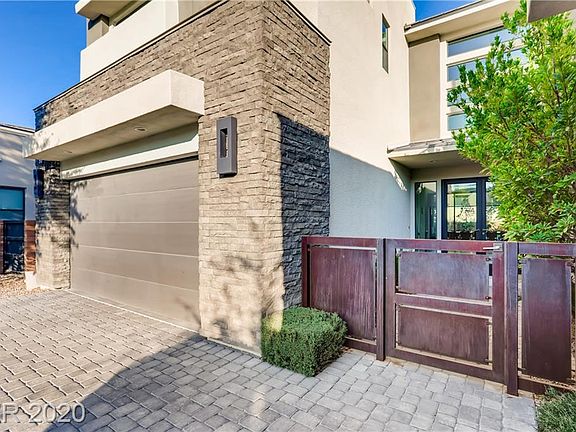3rd image of 94 Pristine Glen St