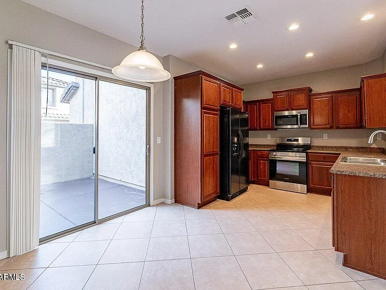 3653 W Bryce Ct — Photo 4