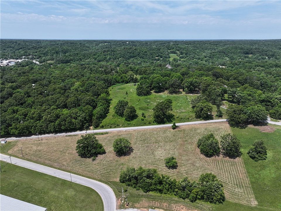1st image of 34AC Spring Valley Rd
