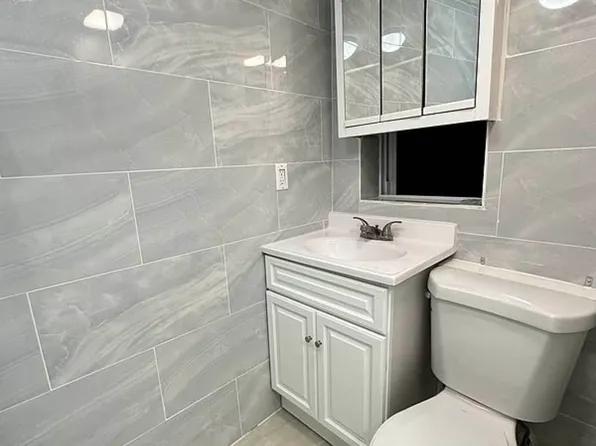 306 Stuyvesant Ave #B, Brooklyn, NY 11233