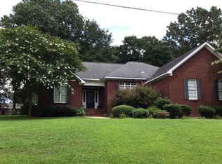 701 Burke Dr, Moundville, AL 35474