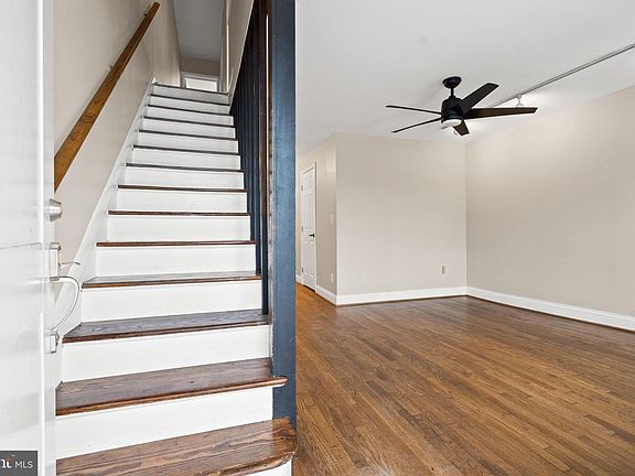 3rd image of 1848 Capitol Ave NE