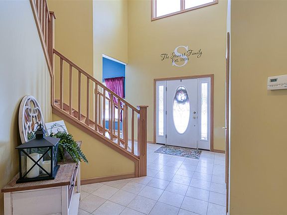 3rd image of 4598 Arthur Ct