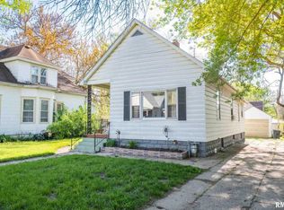 1205 Bacon St, Pekin, IL