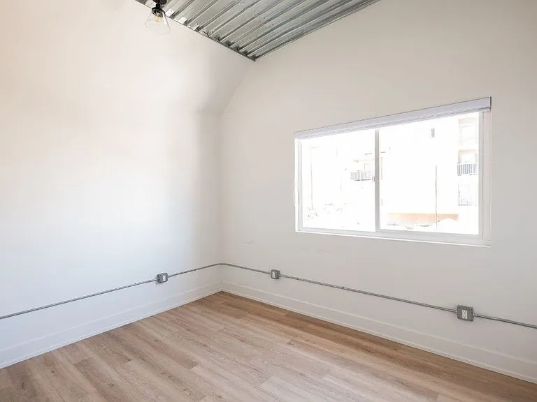 605 S Pacific Ave #202 — Photo 17
