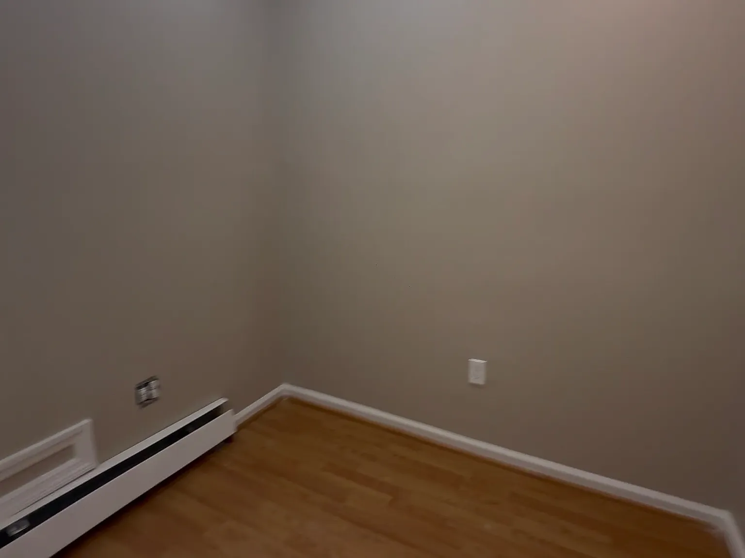 4 bed, 1800 sqft, $2,700 — Photo 2