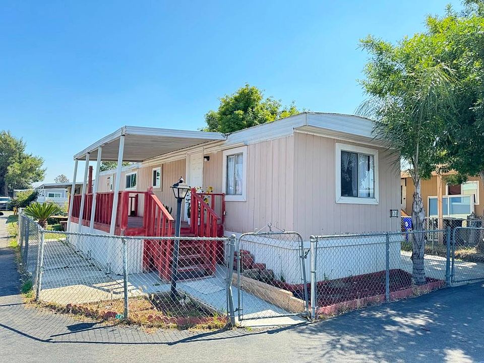 1st image of 10701 Cedar Ave Space 134