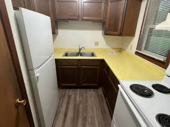 22 Donohue Ct APT 1, Fond Du Lac, WI 54935